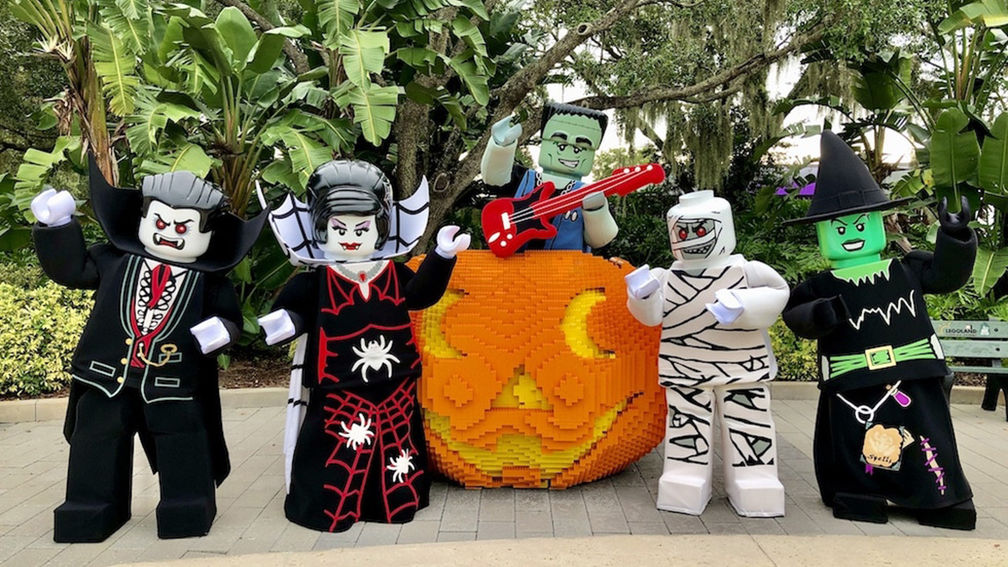 How Theme Parks Are Celebrating Halloween in 2021 TravelAge West